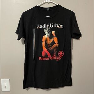 Keith Urban Raise ‘Em Up tour t-shirt
